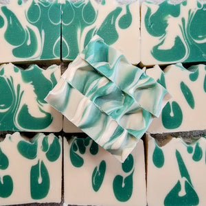 Handmade Artisan Soap- Eucalyptus Mint - Happy Kat Candles & Gifts